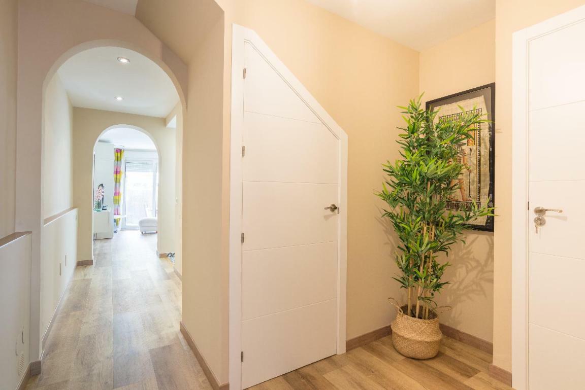Cozy Loft Near The Beach ตอร์เรโมลิโนส ภายนอก รูปภาพ
