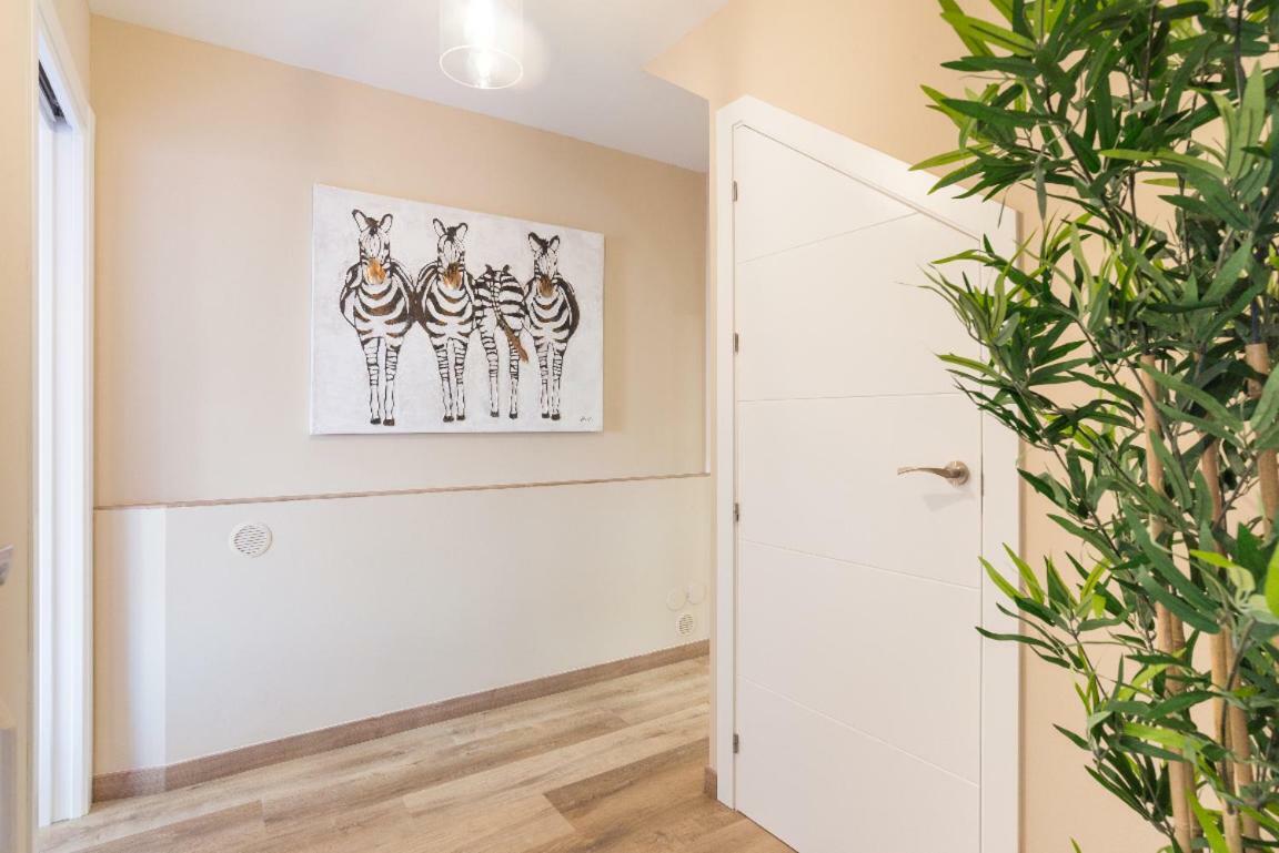 Cozy Loft Near The Beach ตอร์เรโมลิโนส ภายนอก รูปภาพ